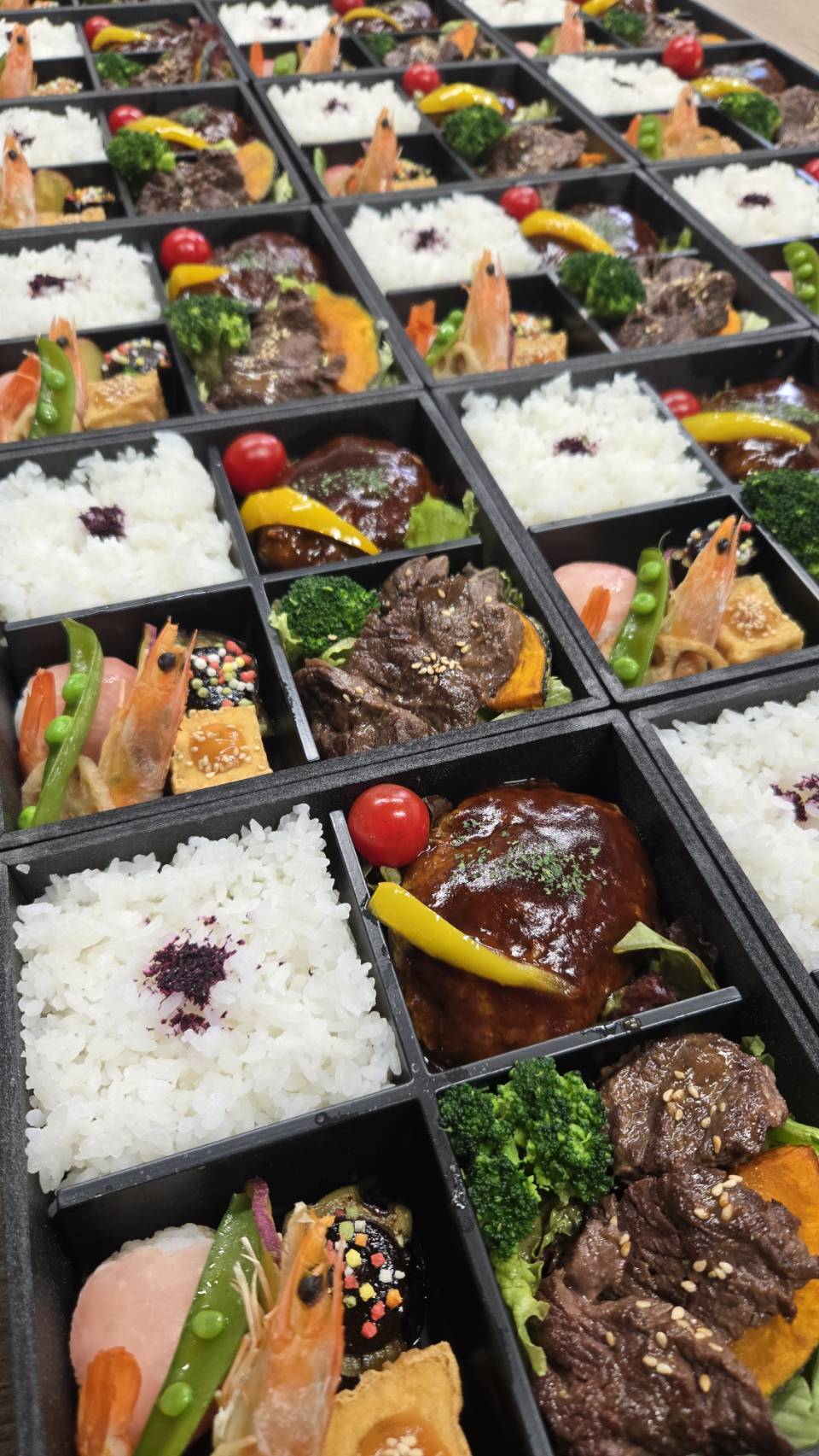 心を込めたおもてなしに。「贅沢膳シリーズ」の人気弁当をご紹介【法要弁当】