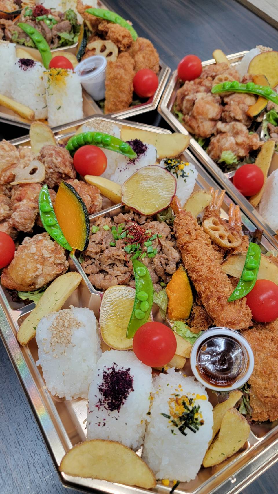 お盆はみんなで囲むオードブルが大好評！ご予約はお早めに